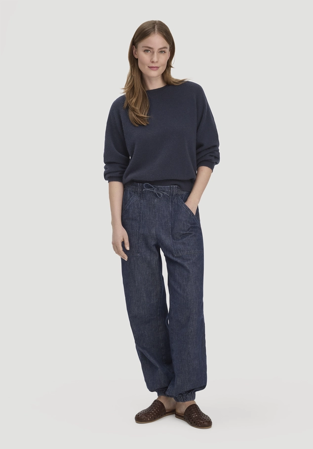 Soft utility jeans made from organic denim with kapok
