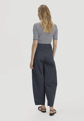 Barrel Leg trousers made from organic cotton - 1