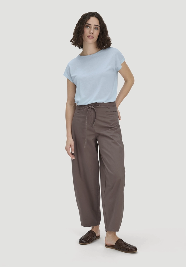 Barrel Leg trousers made from organic cotton
