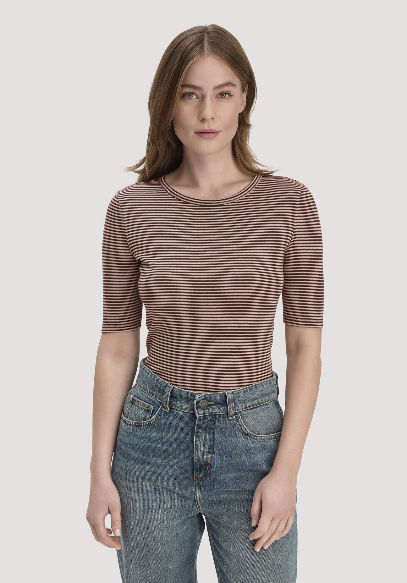 hessnatur Damen Softrib Streifen T-Shirt Fitted aus Bio-Baumwolle und TENCEL™ Modal - rosa Größe 48