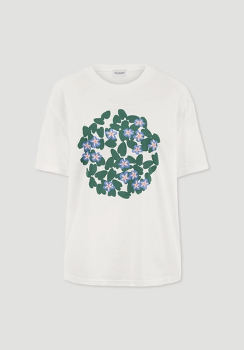 Oversized printed T-shirt by LIV LEE, made from pure organic cotton Oversized printed T-shirt by LIV LEE, made from pure organic cotton