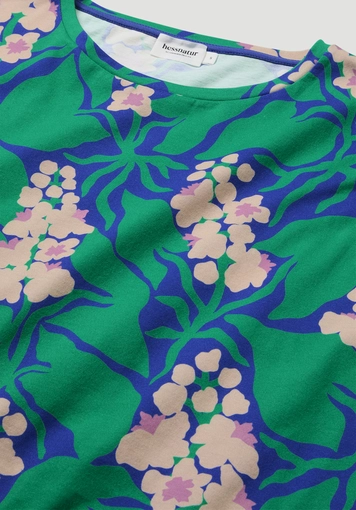 Oversized printed T-shirt by LIV LEE, made from pure organic cotton - 6