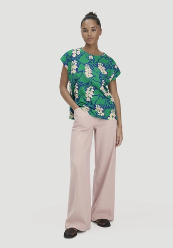Oversized printed T-shirt by LIV LEE, made from pure organic cotton - 1