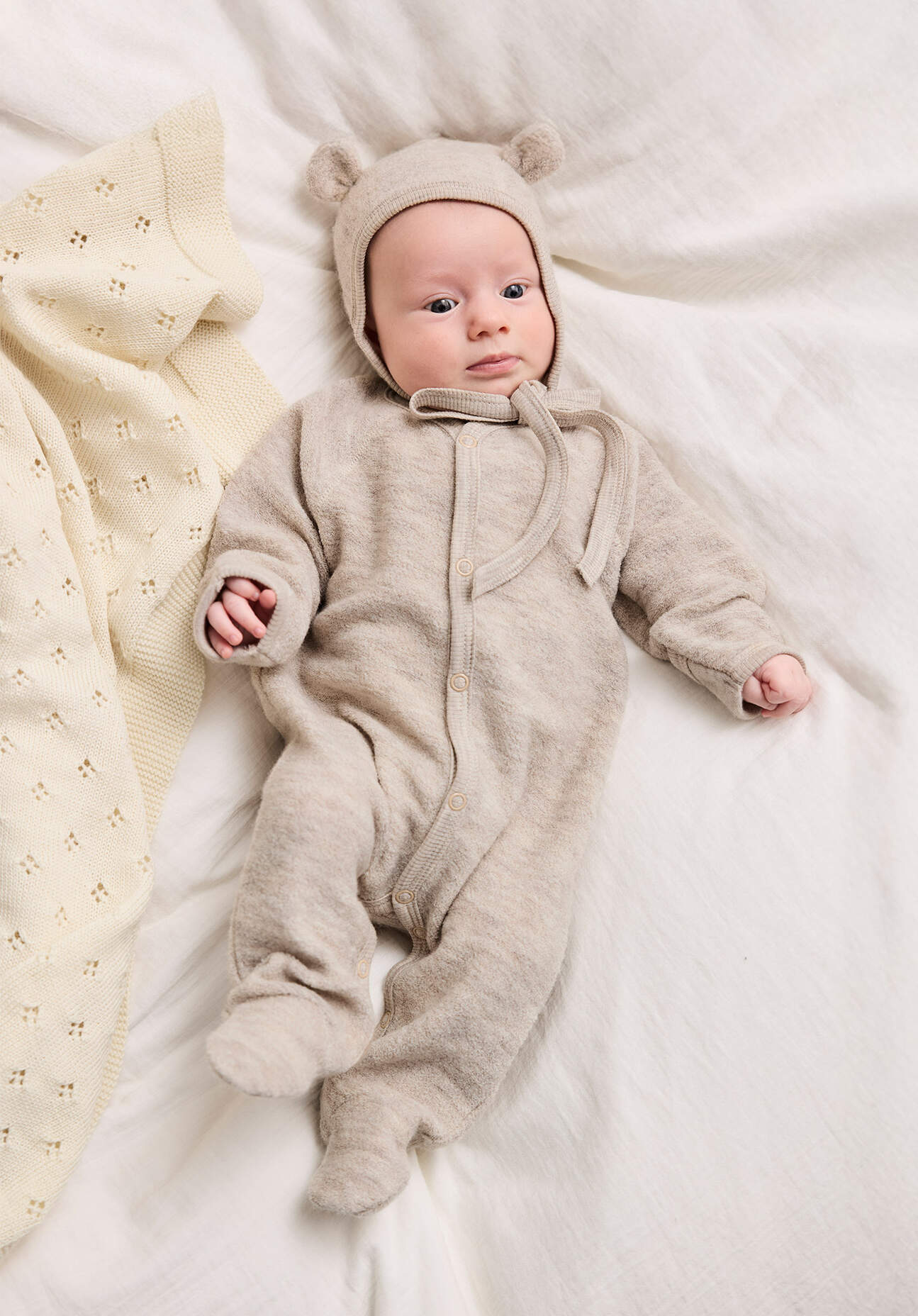 hessnatur Baby Erstlingsausstattung Wollfrottee aus Bio-Merinowolle - beige Grösse50/56