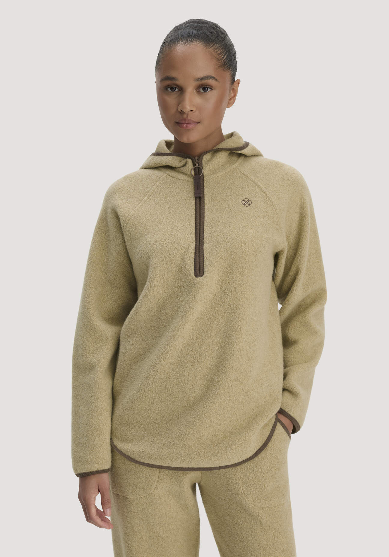 hessnatur Loungewear Fleece Hoodie Relaxed ACTIVE LIGHT aus Bio-Baumwolle - beige GrösseXL