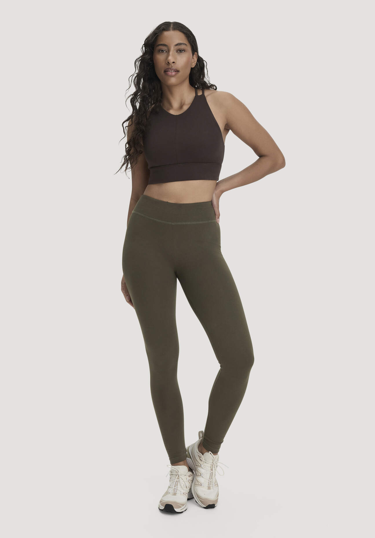 hessnatur Loungewear Leggings Medium Cut ACTIVE LIGHT aus Bio-Baumwolle - grün GrösseL/k