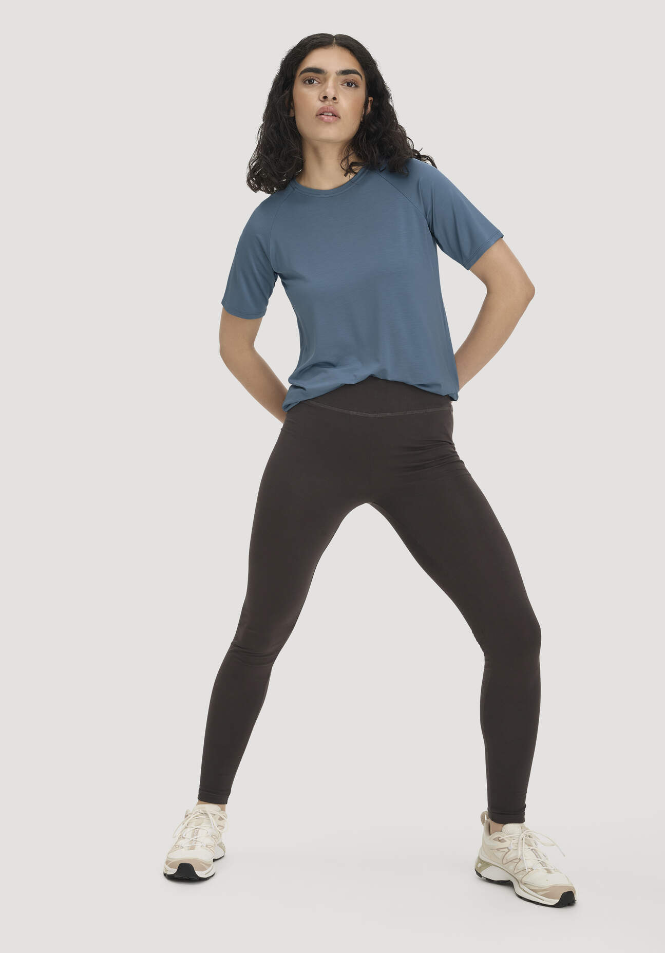 hessnatur Loungewear Leggings Medium Cut ACTIVE LIGHT aus Bio-Baumwolle - braun GrösseL/k