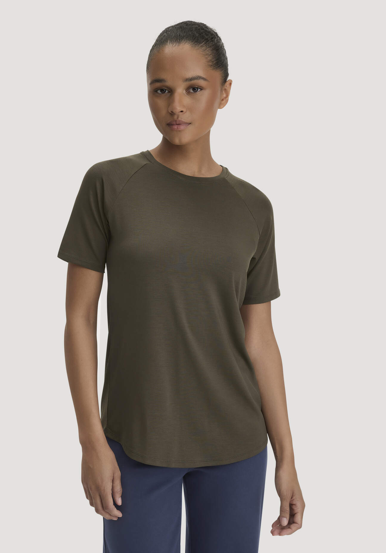 hessnatur Loungewear T-Shirt Regular ACTIVE COMFORT aus TENCEL™ Lyocell - grün Grösse44