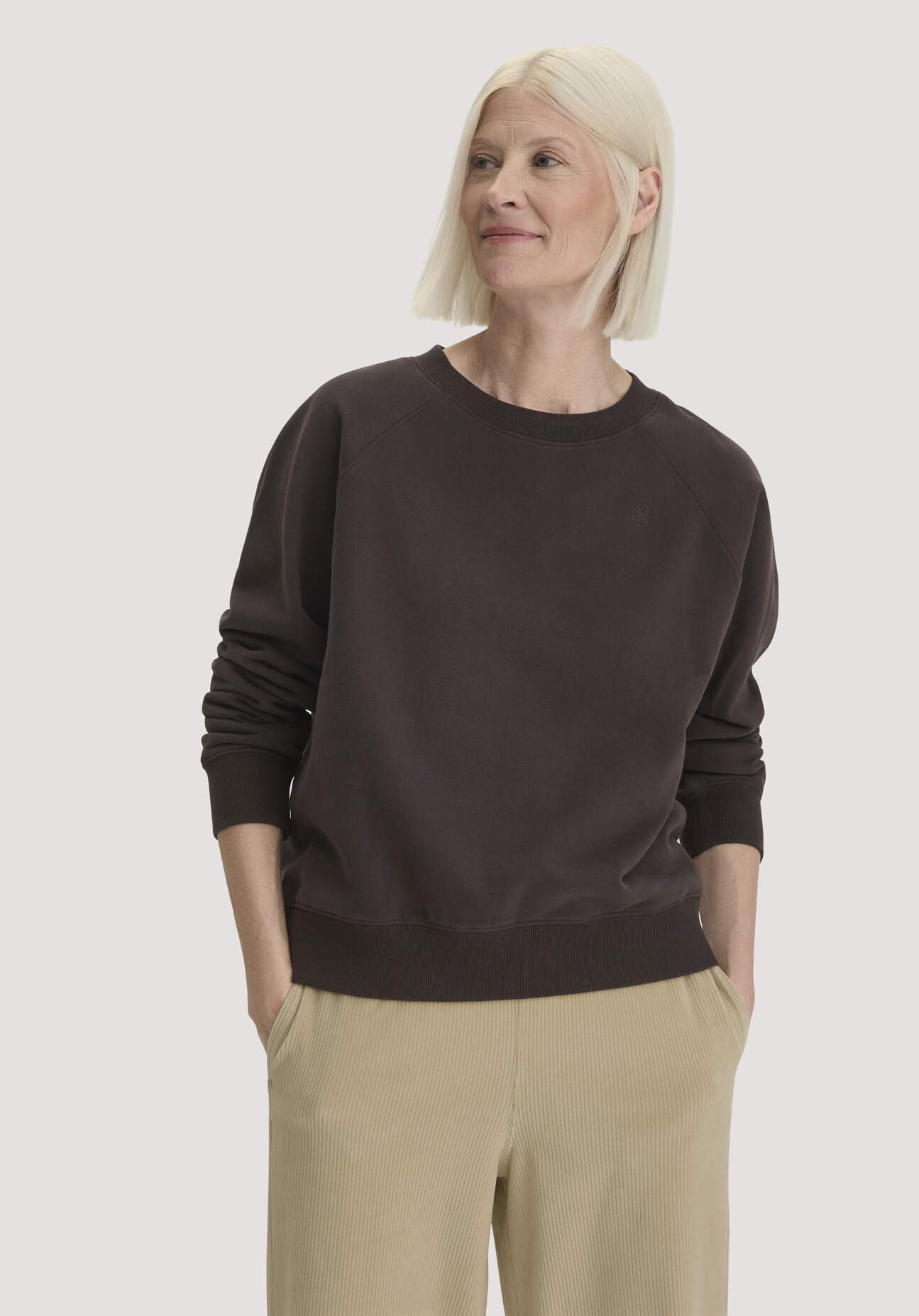 hessnatur Loungewear Sweatshirt Relaxed aus Bio-Baumwolle mit recycelter Baumwolle - braun GrösseL