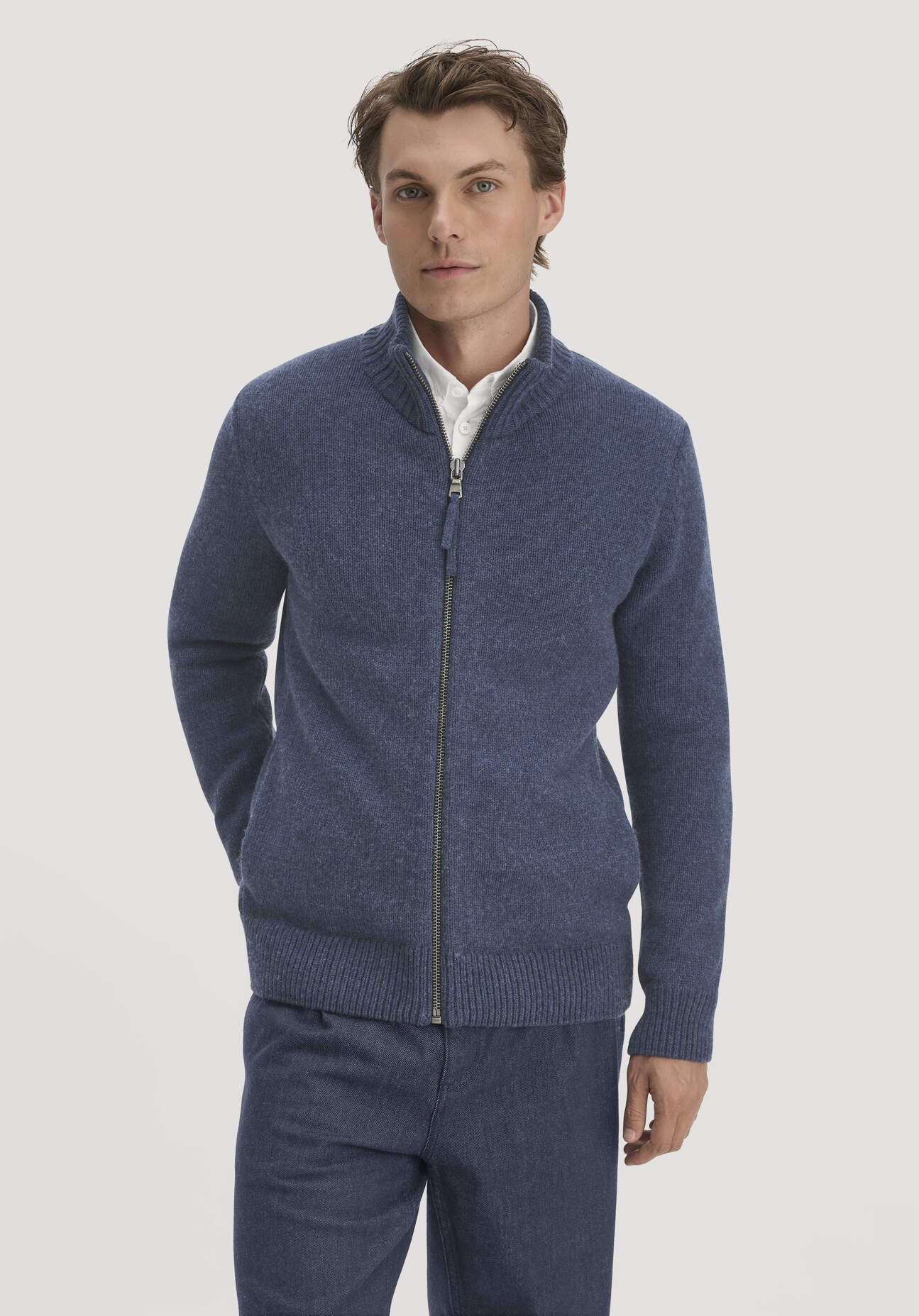 hessnatur Herren Strick Jacke Regular aus Bio-Merinowolle mit Bio-Baumwolle - blau - Größe L