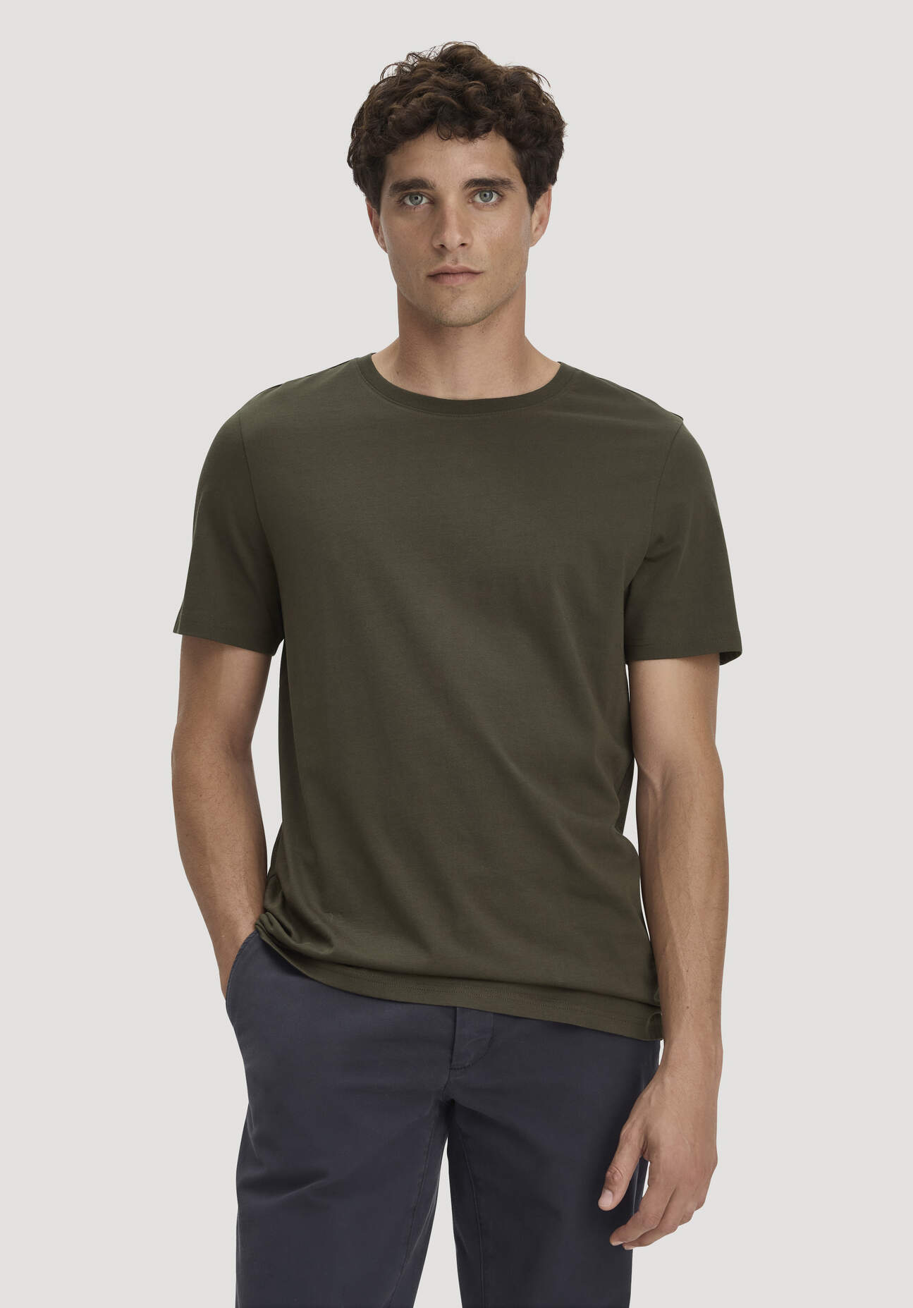hessnatur Herren T-Shirt Regular aus Regenerative Organic Cotton (ROC) - grün Grösse46