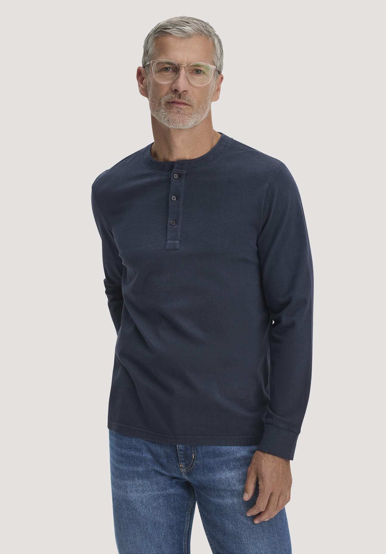 hessnatur Herren Henley Longsleeve Relaxed aus Bio-Baumwolle - blau Grösse50