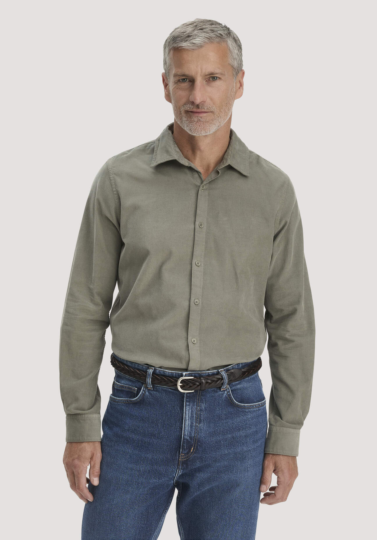 hessnatur Herren Cordhemd Regular aus Bio-Baumwolle - grün - Größe S (37/38)