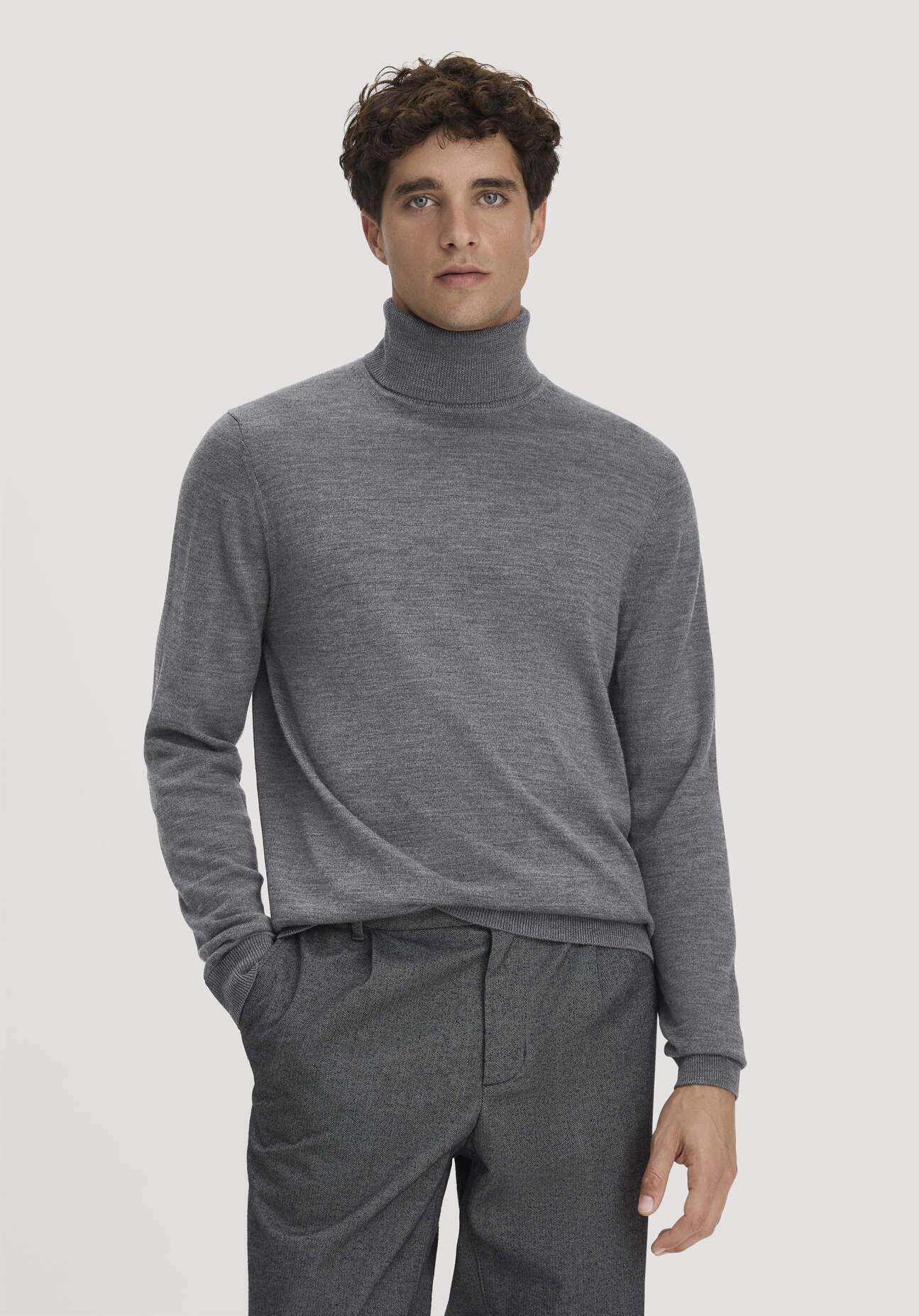 hessnatur Herren Rollkragenpullover Regular aus Bio-Merinowolle - grau GrösseM