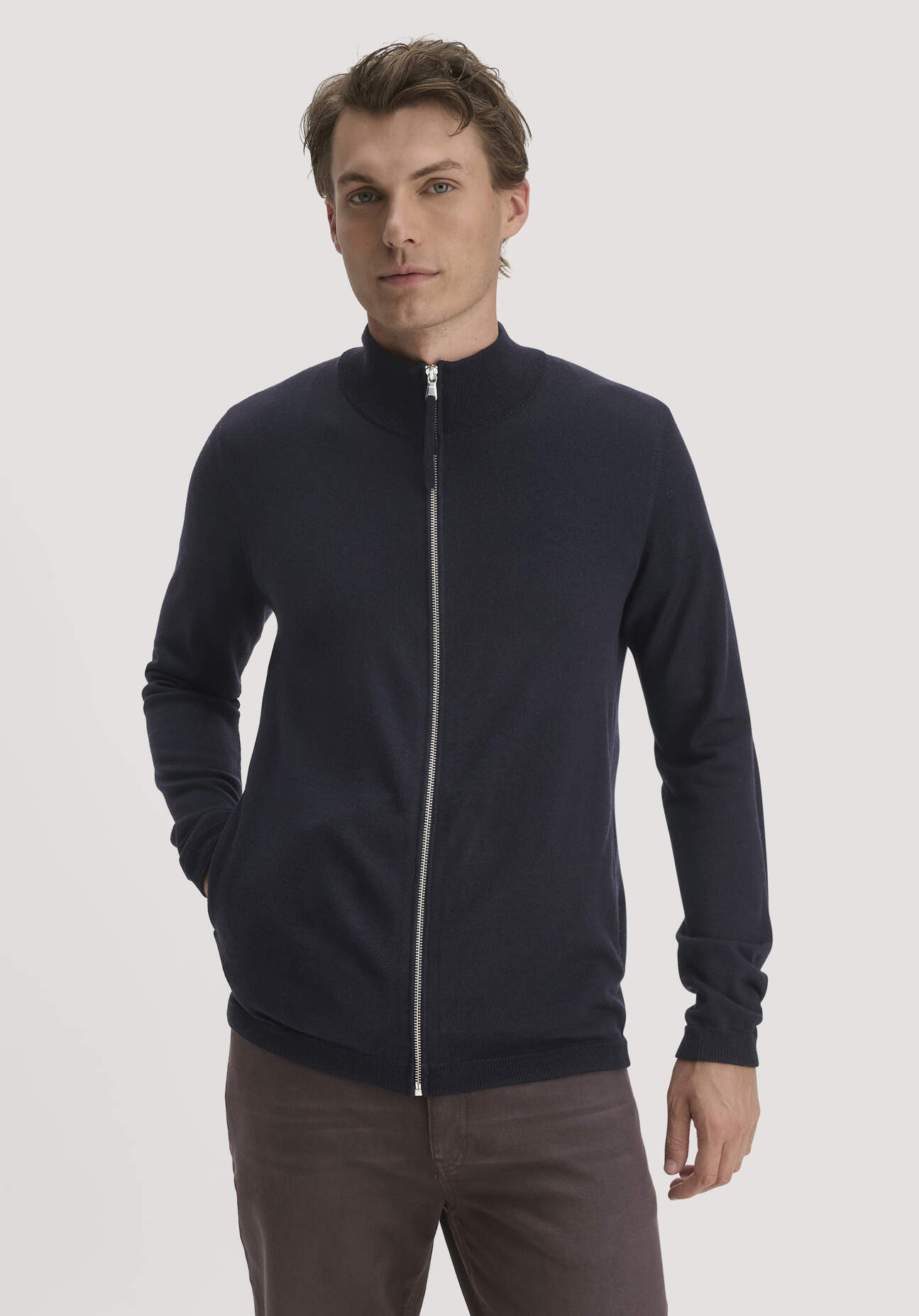hessnatur Herren Strickjacke Regular aus Bio-Merinowolle - blau GrösseL
