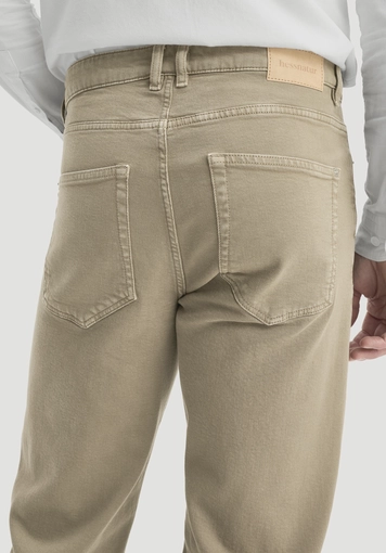 MADS Relaxed Tapered Jeans made from organic denim with recycled cotton - 2