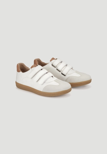 Regular sneakers made of nappa cowhide leather