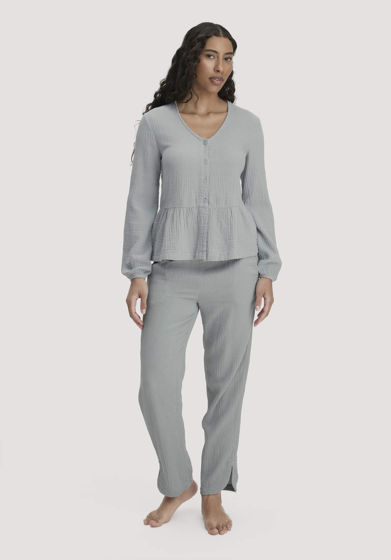 hessnatur Damen Musselin Schlafhose Regular PURE COMFORT aus Bio-Baumwolle - blau Grösse34