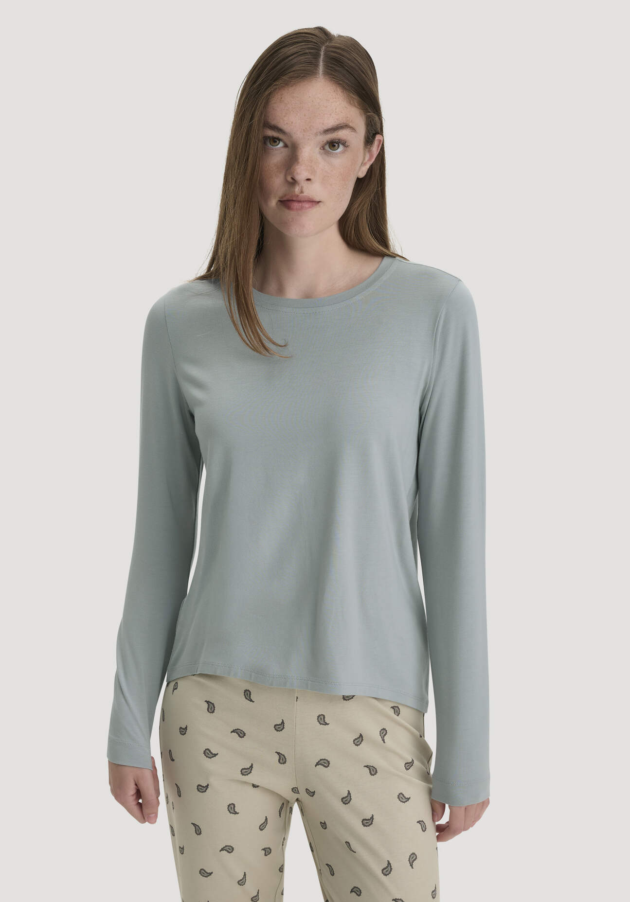 hessnatur Damen Schlaf Longsleeve PURE FLOW aus TENCEL™ Modal - blau Grösse38