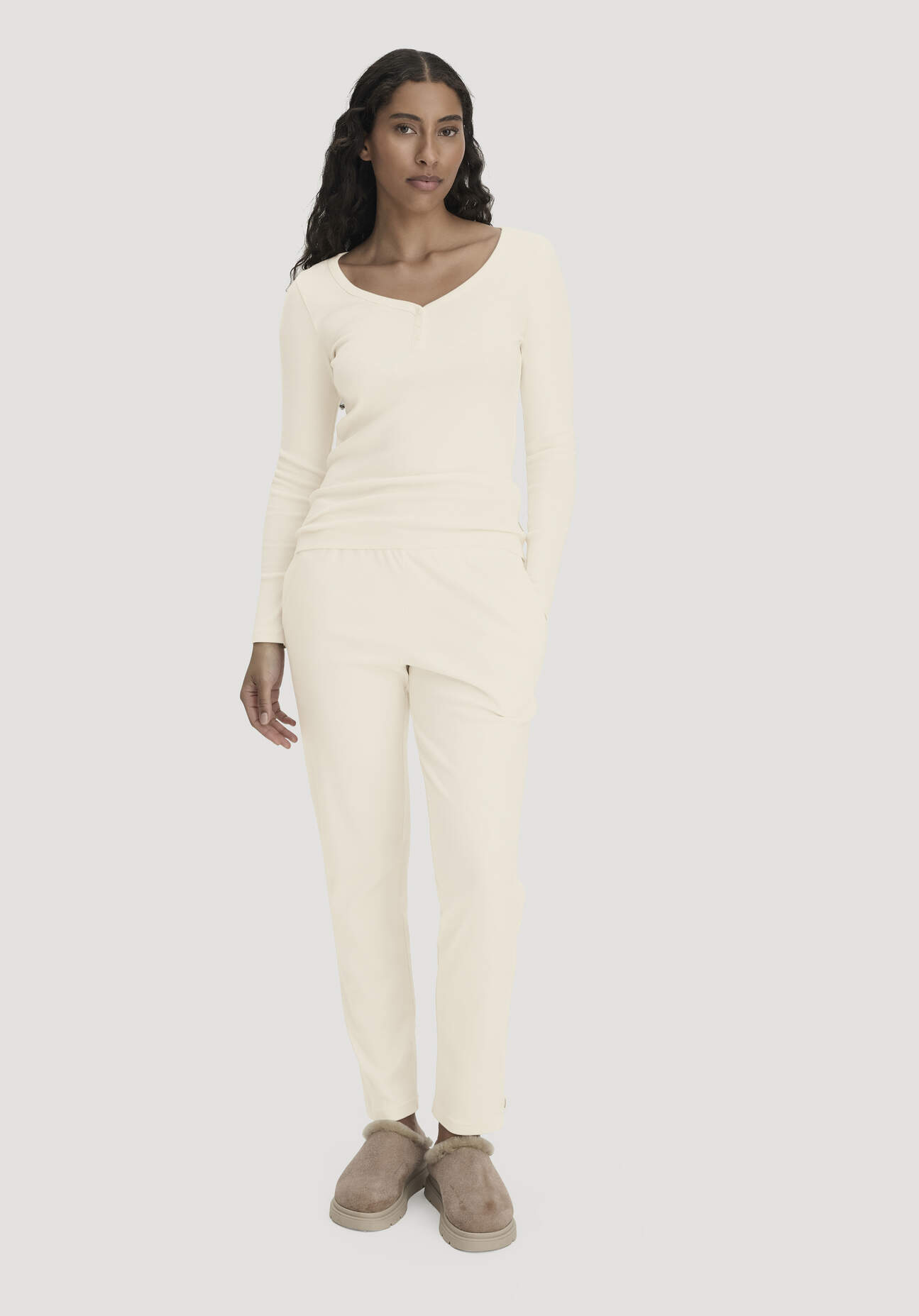 hessnatur Damen Schlafhose PURE NATURE aus Bio-Baumwolle - naturfarben Grösse40