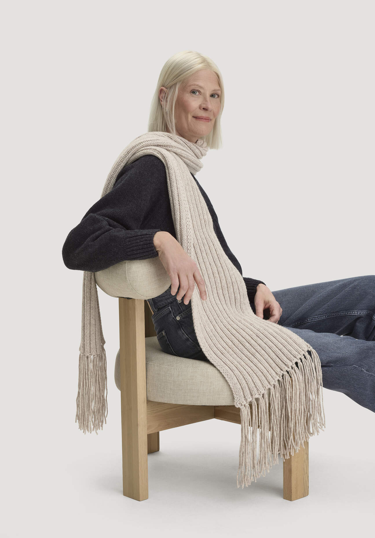 hessnatur Damen Strick Schal aus Bio-Baumwolle mit Schurwolle und recycelter Wolle - beige Grösse25x210 cm