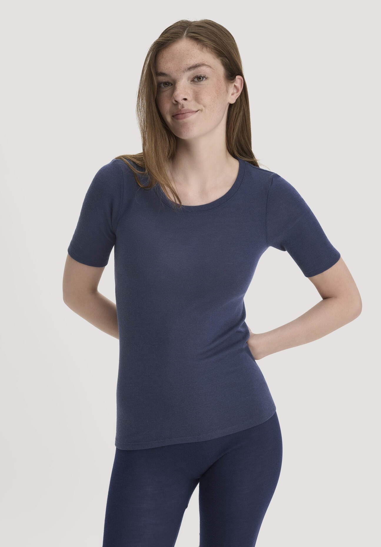 hessnatur Damen T-Shirt PURE FUNCTION aus Bio-Merinowolle mit Seide - blau - Größe 42