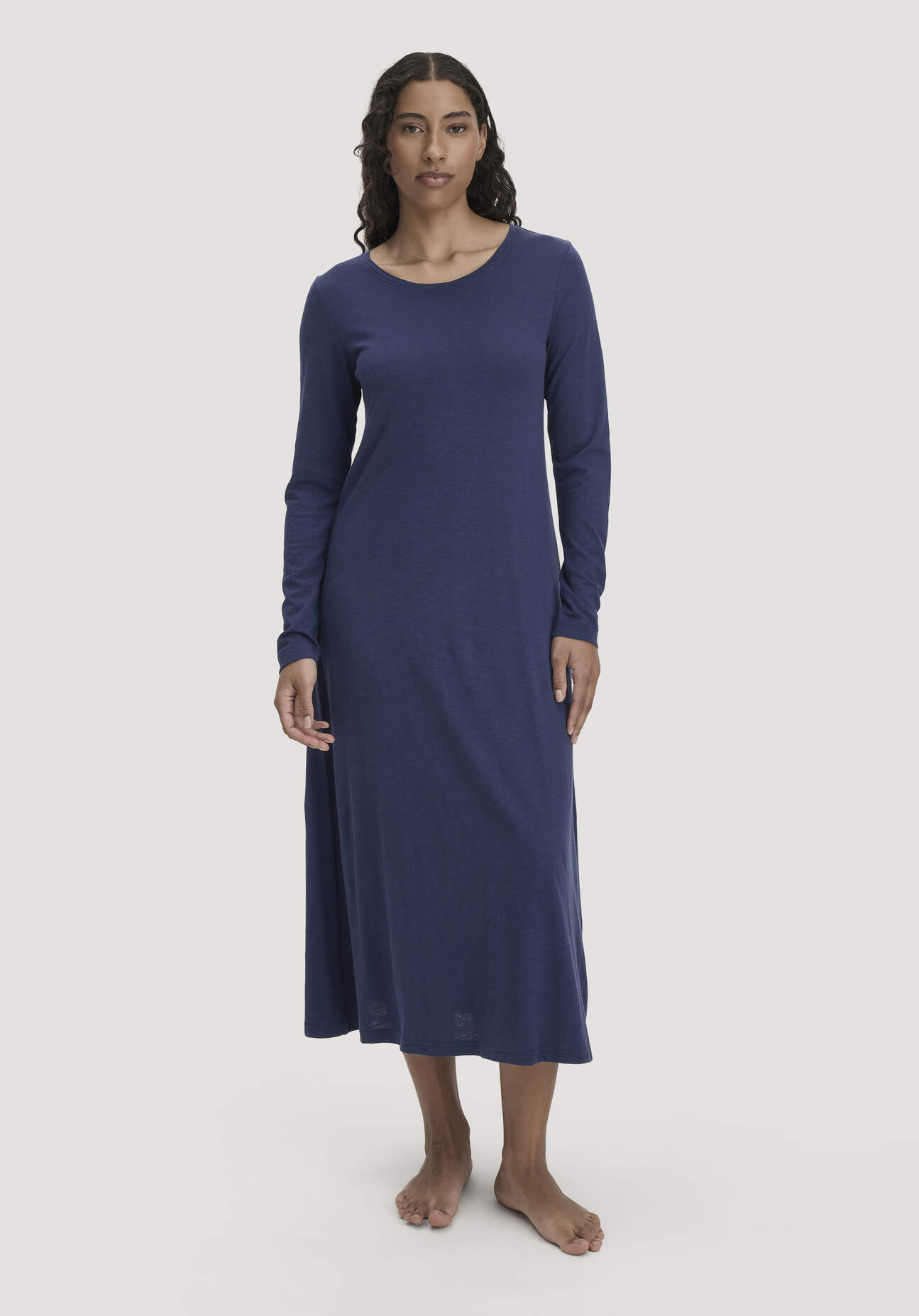 hessnatur Damen Slub Nachthemd Regular aus TENCEL™ Modal mit Bio-Baumwolle - blau Grösse34