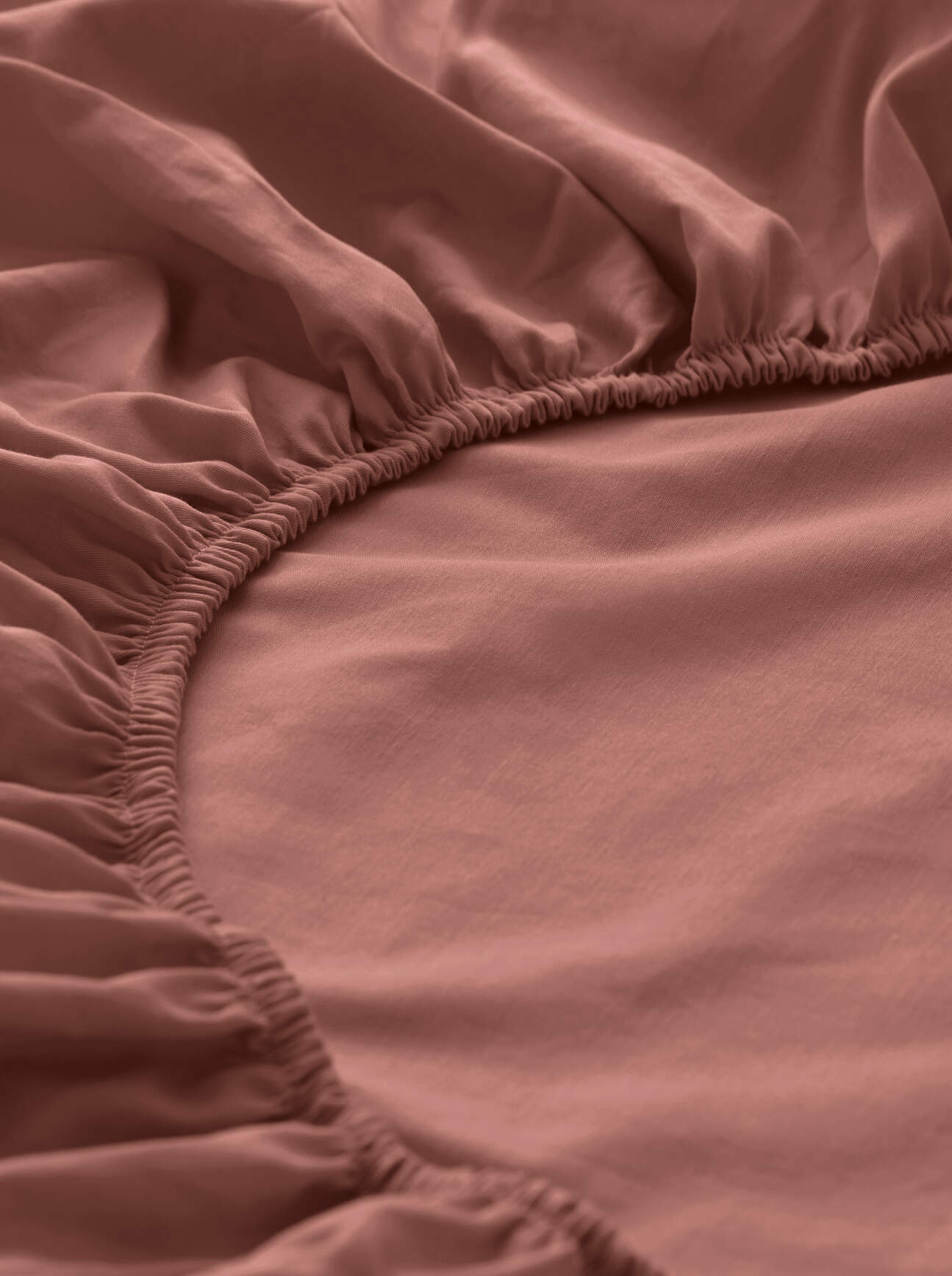 hessnatur Jersey Spannbettlaken aus Bio-Baumwolle - rot Grösse90-100x200x28 cm