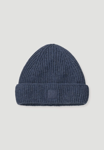 Knitted hat made from organic merino wool with recycled wool and organic cotton Knitted hat made from organic merino wool with recycled wool and organic cotton