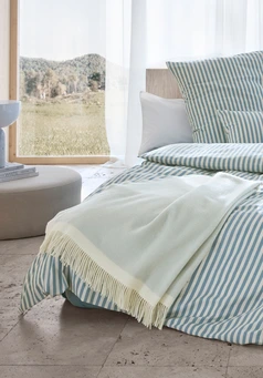 Plaid JONNE aus reiner Bio-Lambswool