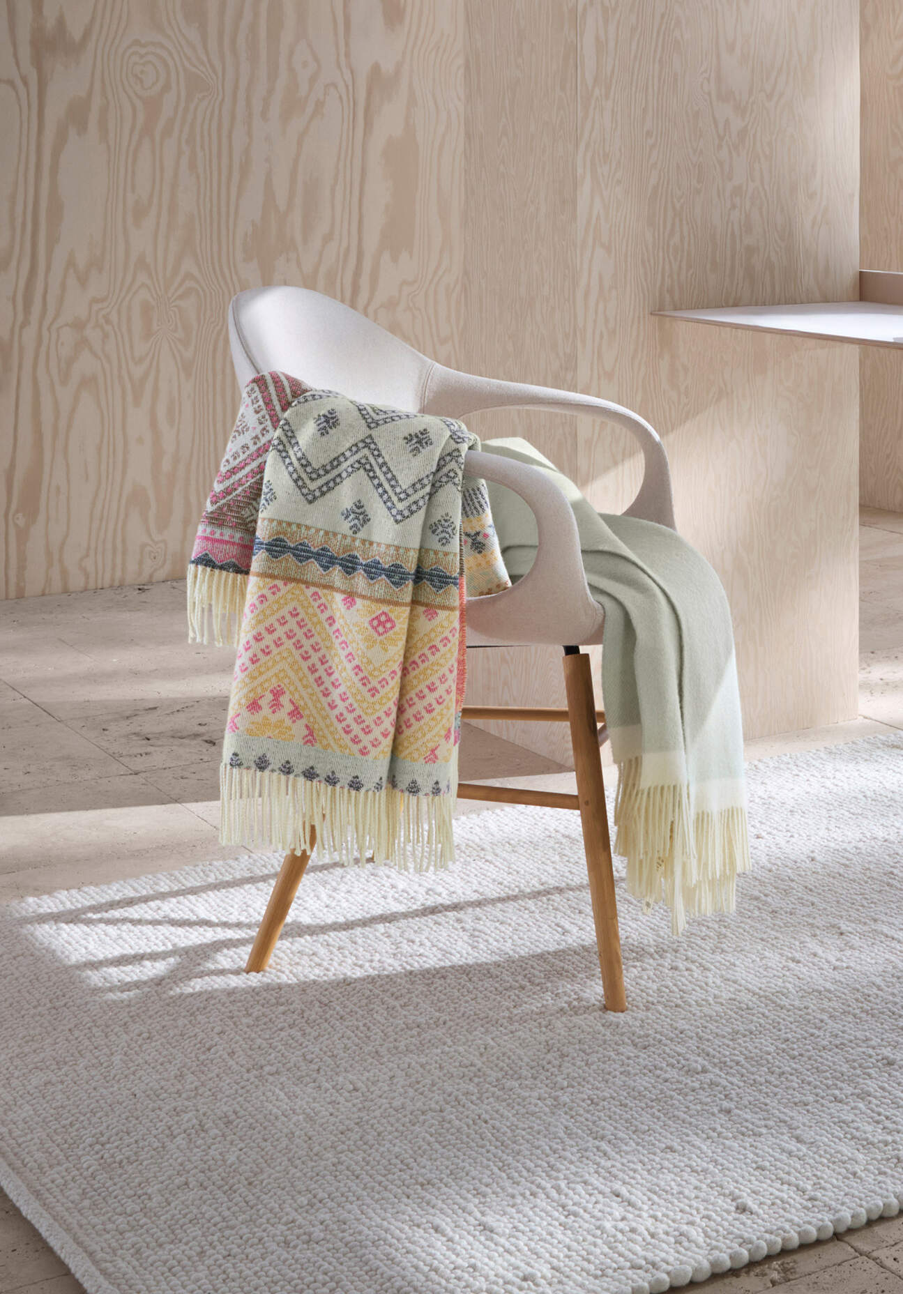 hessnatur Lambswool Mix Plaid TERANI aus Bio-Lambswool mit Bio-Baumwolle - blau - Größe 130x180 cm