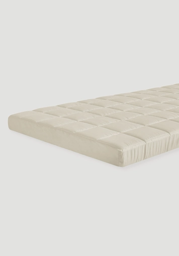 Mattress topper made of natural latex with a percale cover made of organic cotton. - 1