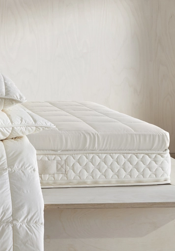 Mattress topper made of natural latex with a percale cover made of organic cotton. - 0