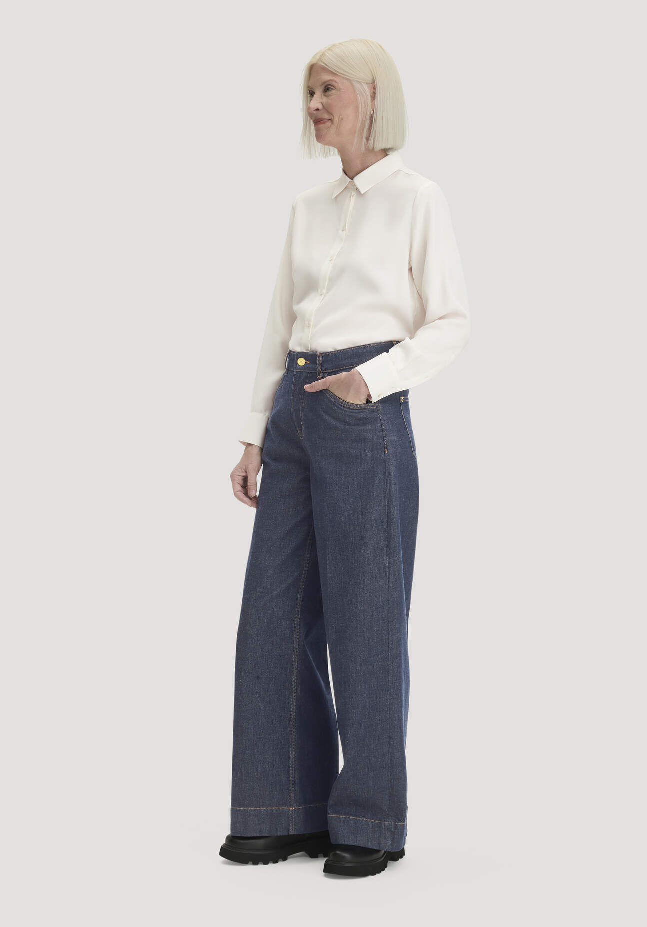hessnatur Damen Jeans VONNA Super Wide Leg aus Bio-Baumwolle - blau - Größe 32/32
