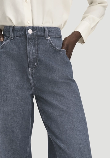 Jeans NINA Tapered Fit aus Bio-Baumwolle mit recycelter Baumwolle - 2