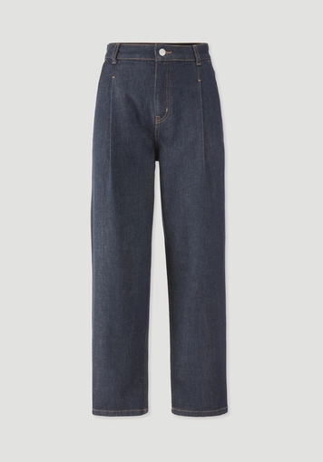 Jeans mit Pleats Tapered Fit aus Bio-Baumwolle Jeans mit Pleats Tapered Fit aus Bio-Baumwolle