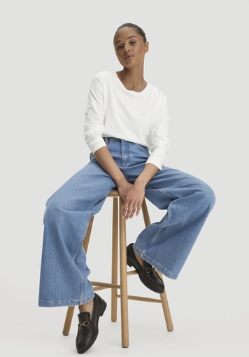 Super wide leg jeans made from organic denim - 3