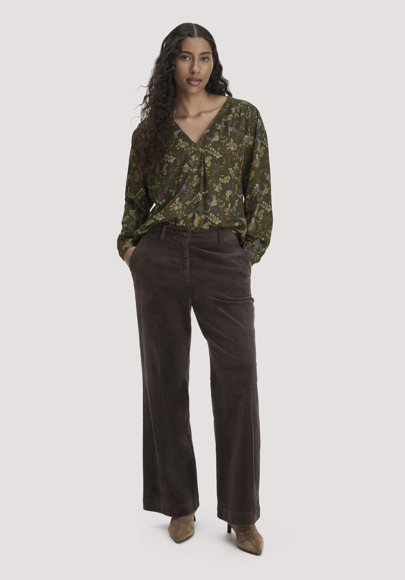 hessnatur Damen Cordhose Wide Leg Relaxed aus Bio-Baumwolle - braun - Größe 38