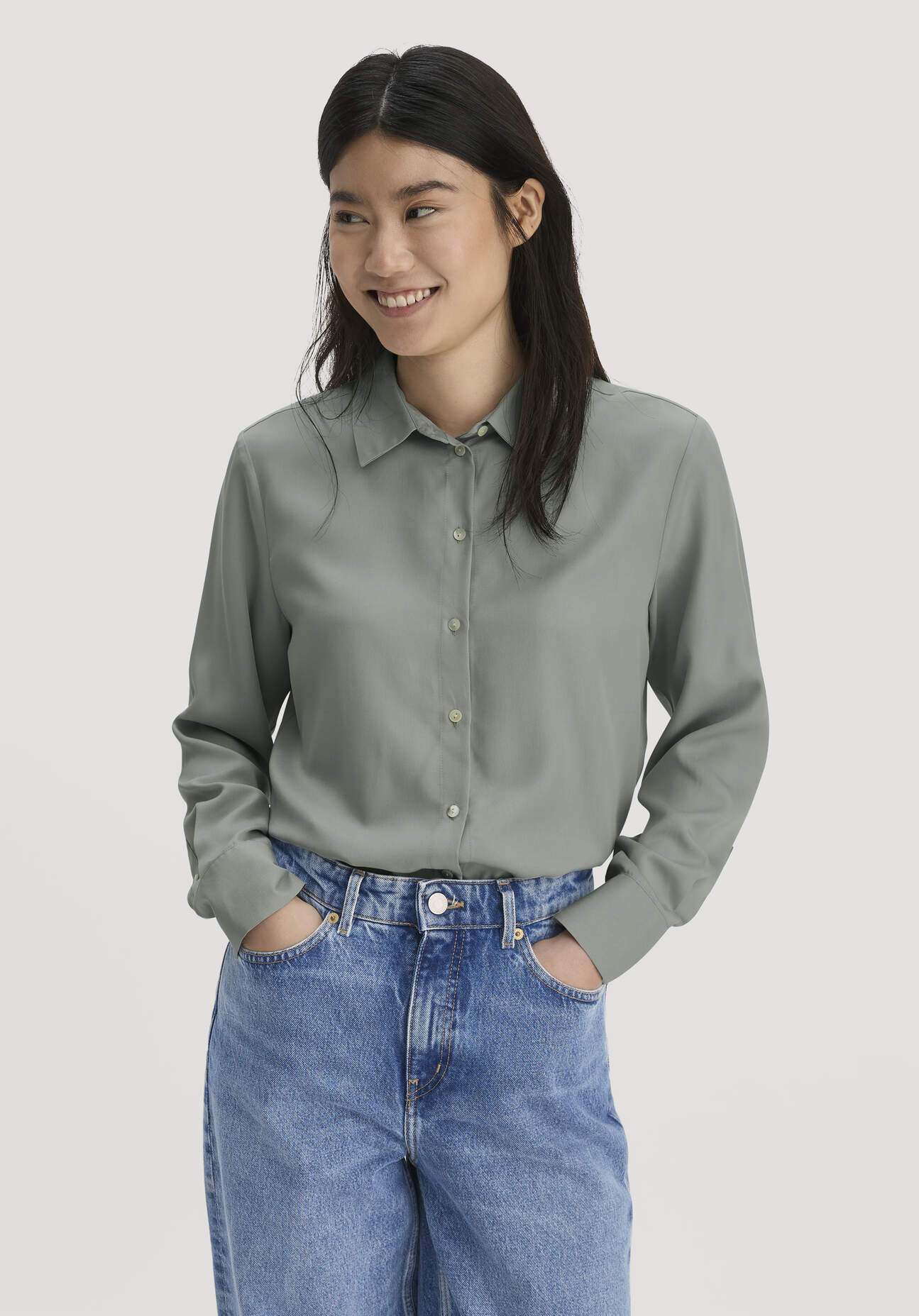 hessnatur Damen Bluse Relaxed aus TENCEL™ Lyocell - blau Grösse48