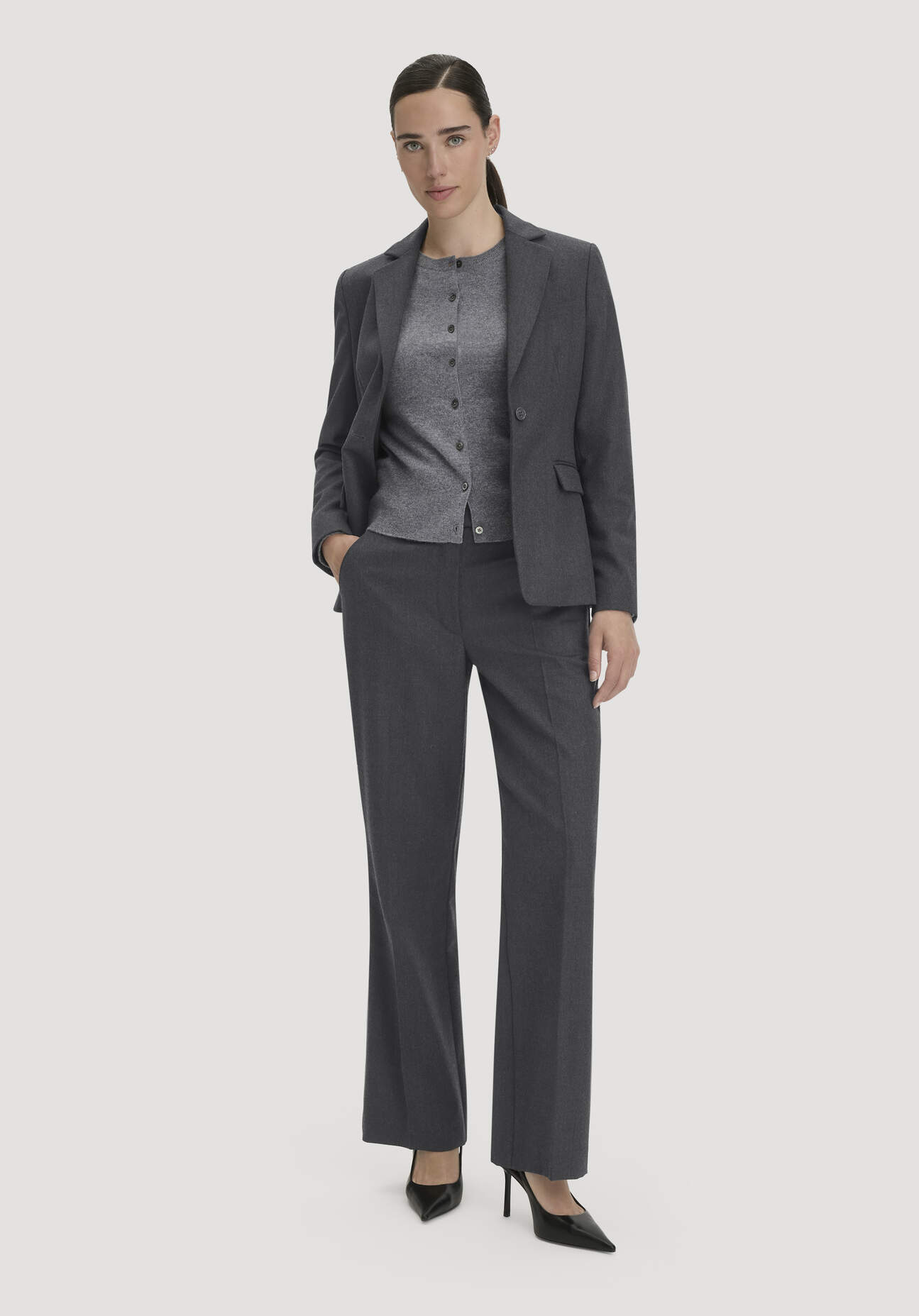 hessnatur Damen Wollblazer Regular aus Bio-Merinowolle - grau Grösse44