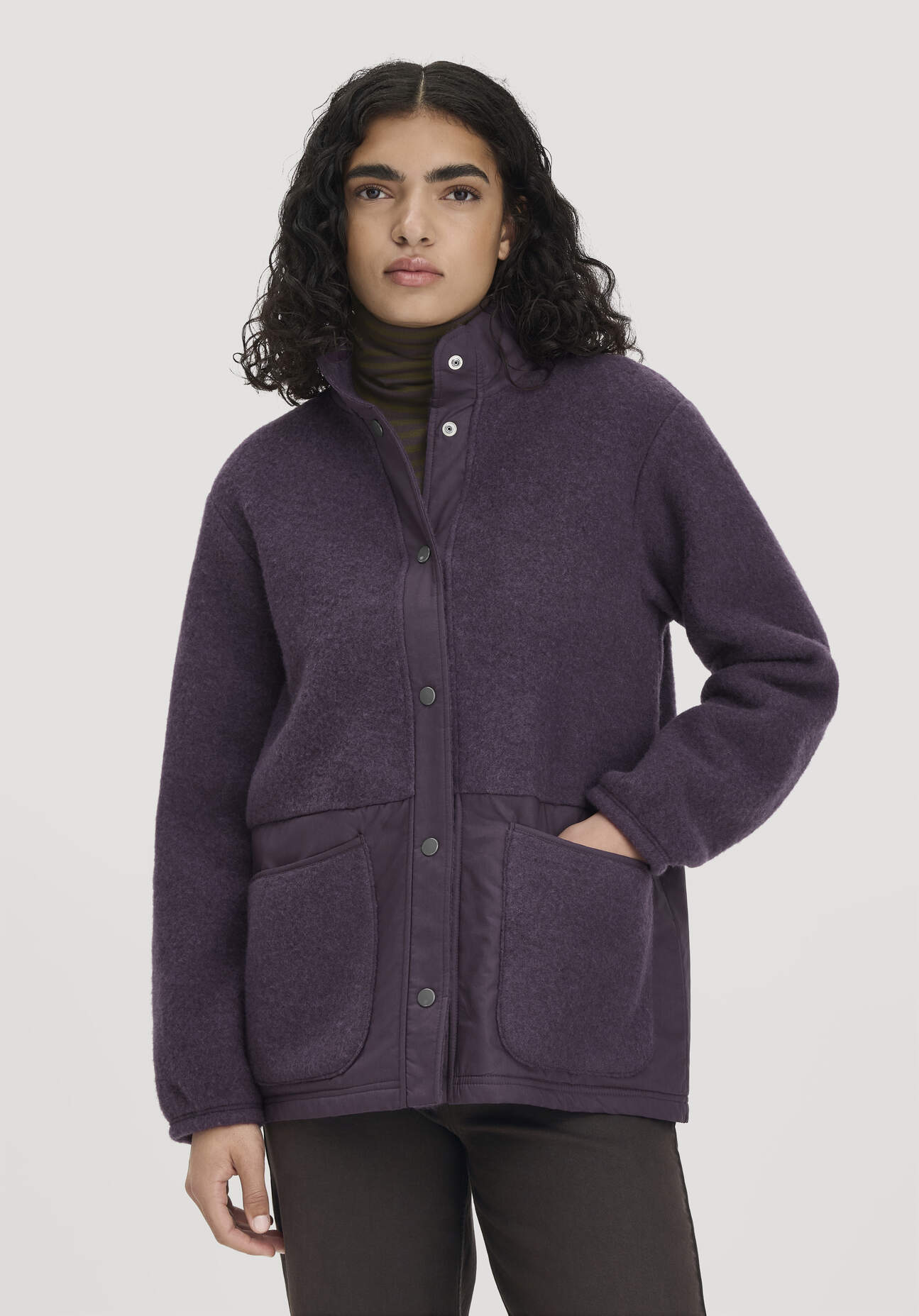 hessnatur Damen Wolfleece Jacke Patch Relaxed aus Bio-Merinowolle - lila - Größe S