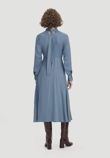 Kleid Midi tailliert aus LENZING™ ECOVERO™ Viskose - 1