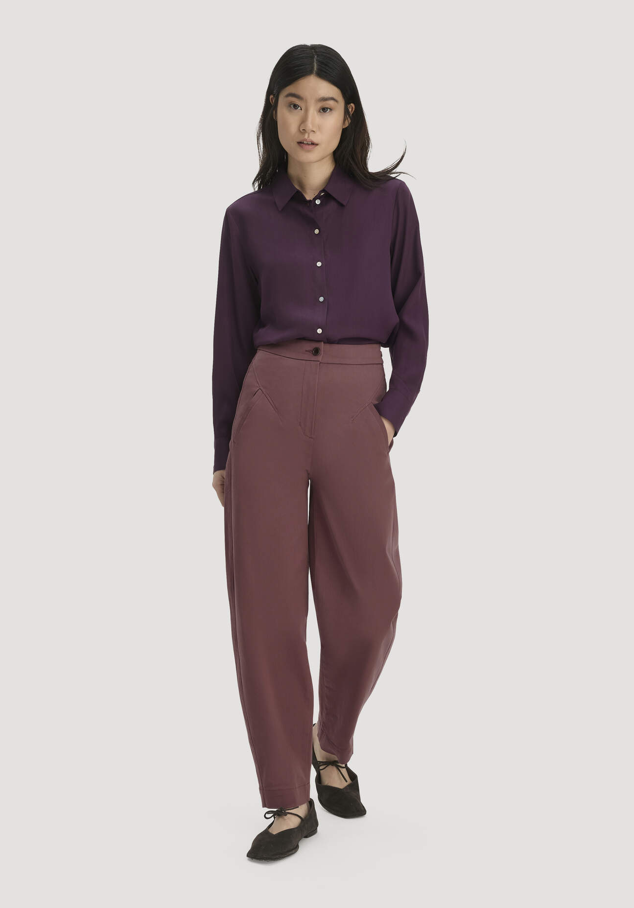 hessnatur Damen Barrel-Leg Hose Relaxed aus TENCEL™ Lyocell mit Bio-Baumwolle - rot Grösse34