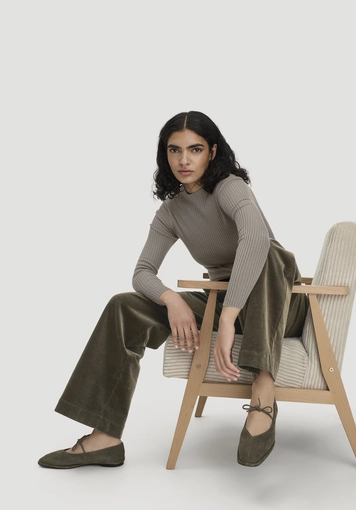 Wide-leg corduroy trousers made from organic cotton - 3