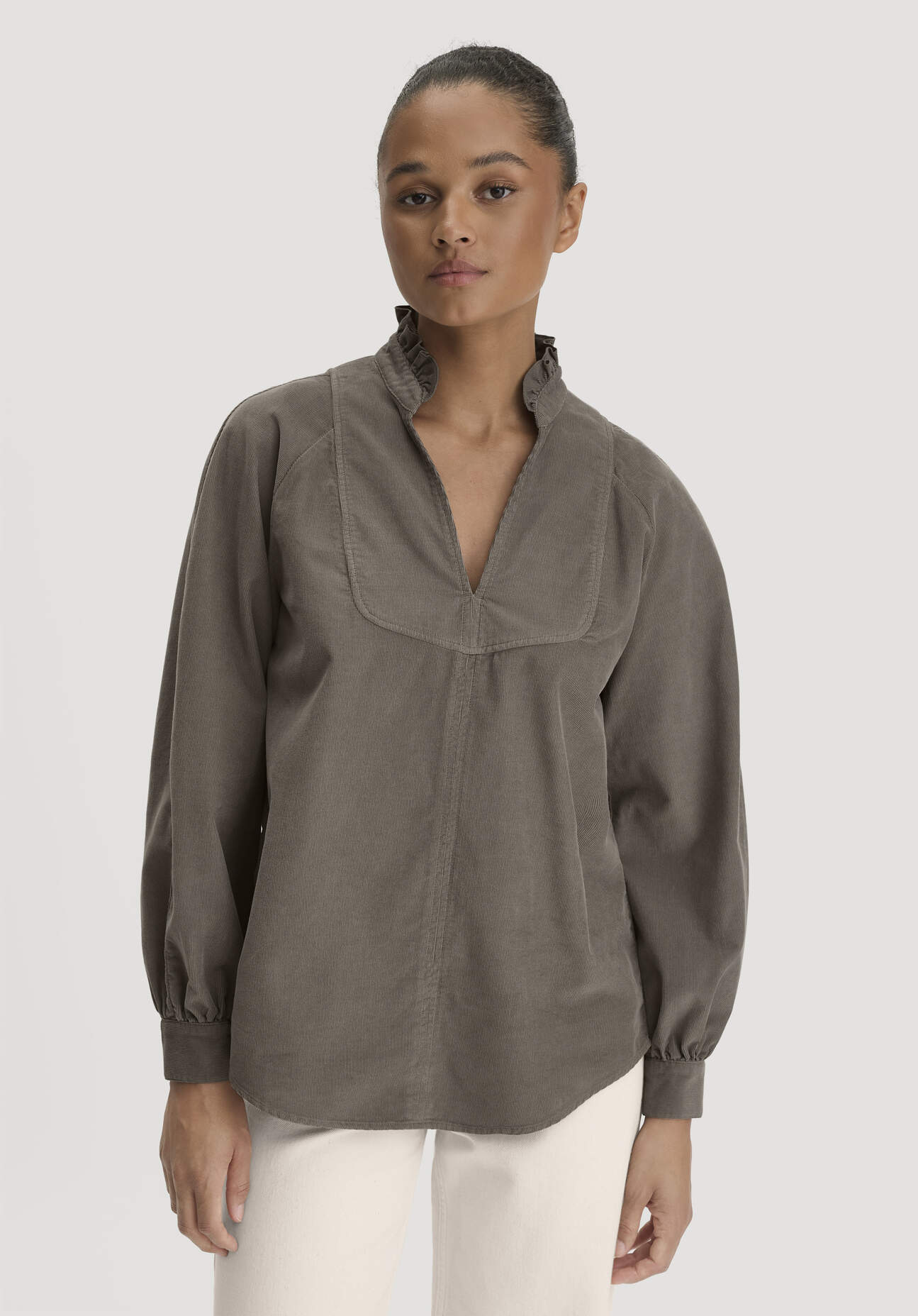 hessnatur Damen Cord-Bluse Regular aus Bio-Baumwolle - grün - Größe 36