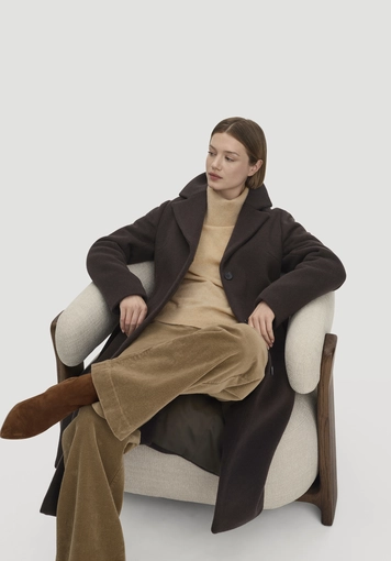 Regular-length wool coat with lapels, made from recycled wool - 4