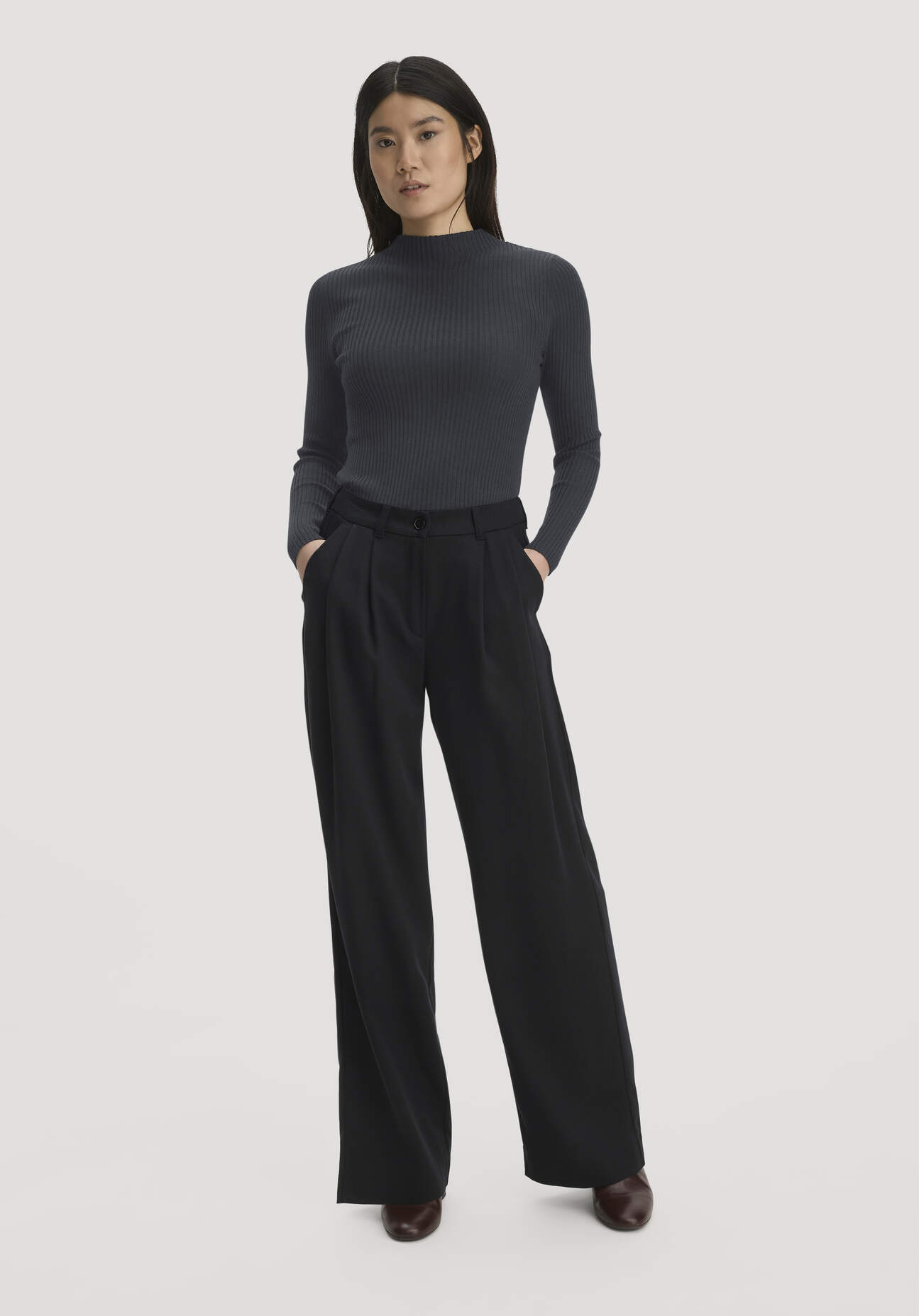 hessnatur Damen Twill-Hose Wide Leg aus TENCEL™ Lyocell - schwarz Grösse40