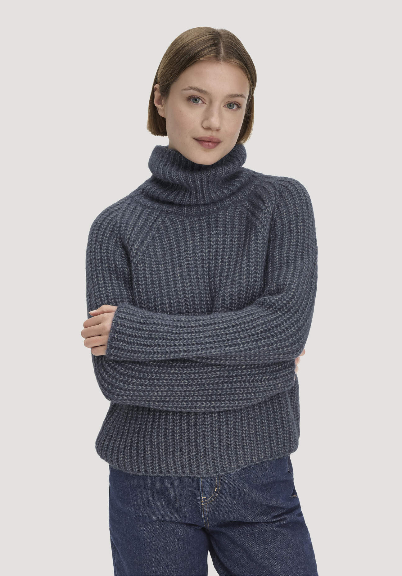 hessnatur Damen Strick Rollkragenpullover Relaxed aus Alpaka mit Bio-Baumwolle - blau - Größe S