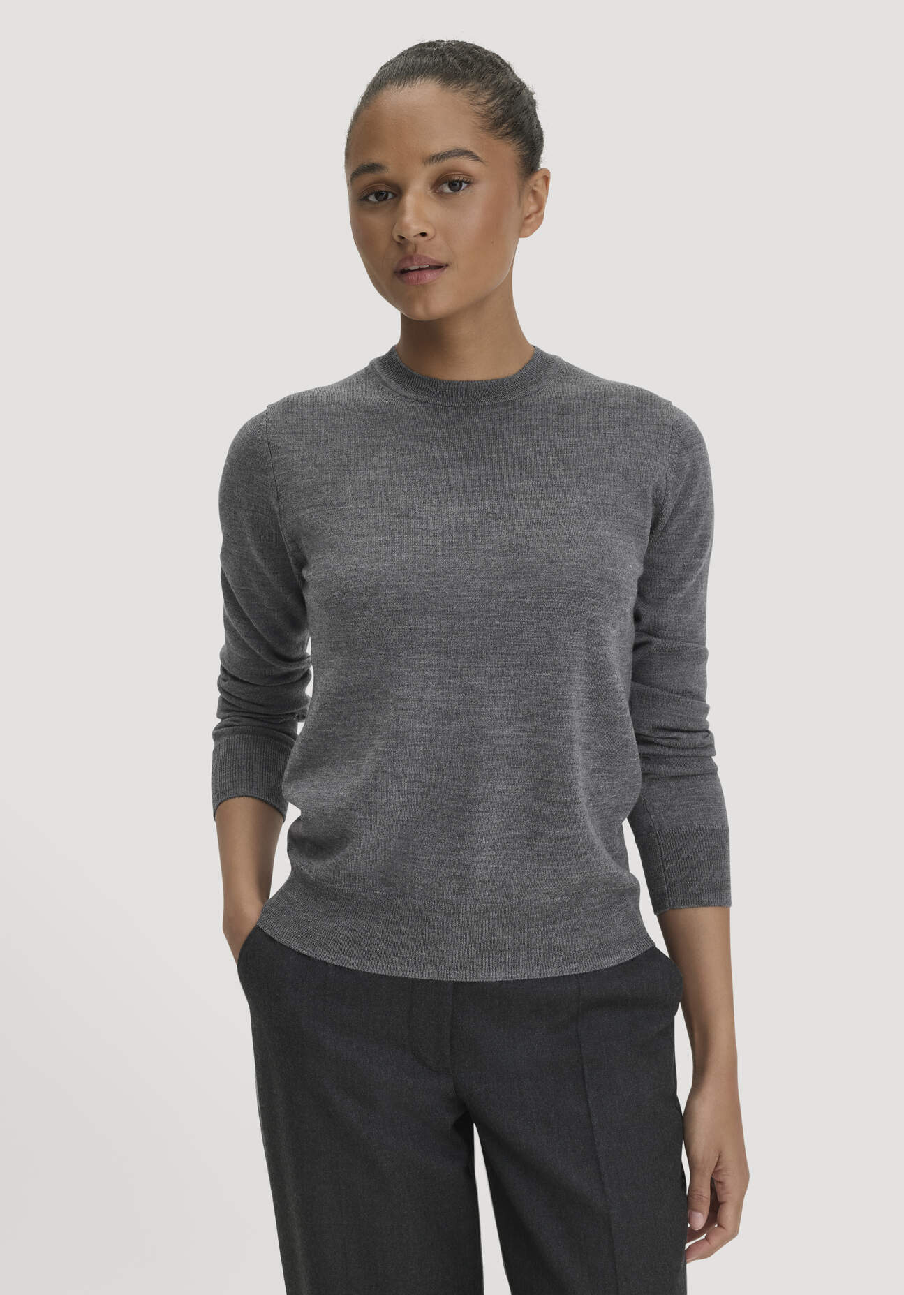 hessnatur Damen Pullover Regular aus Bio-Merinowolle - grau GrösseL