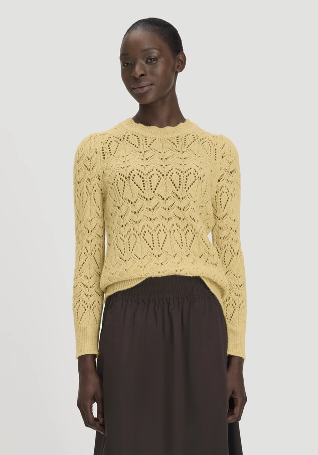 Regular-size pullover made of pure alpaca